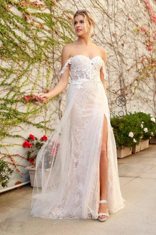Ball Gown Women Dress with a Full Skirt for a Princess - like LookBoho Long Wedding Dress